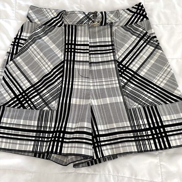 Diane Von Furstenberg High Waist Black White Plaid  Double D Loop Belted Shorts - Picture 9 of 14